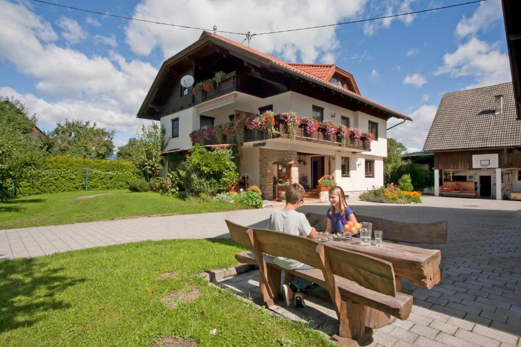 Ferienwohnung Sima Velden am Woerthersee Exterior photo